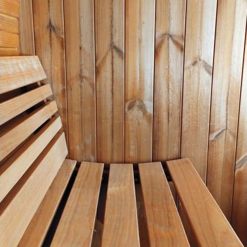 SaunaLife E7 4-Person Barrel Sauna